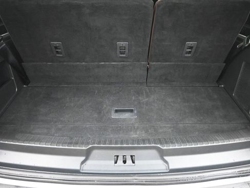 Used 2024 Ford Expedition Limited AWD/4WD image 10