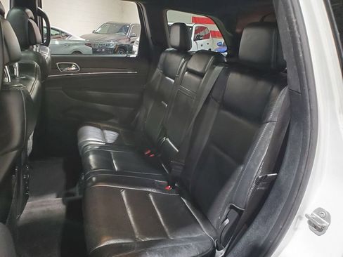 Used 2018 Jeep Grand Cherokee Limited w/ Luxury Group II image 24