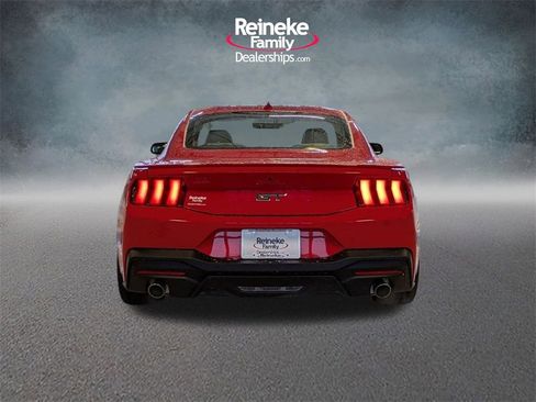 Used 2024 Ford Mustang GT Premium image 6