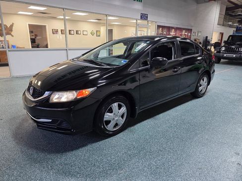 Used 2014 Honda Civic LX image 2