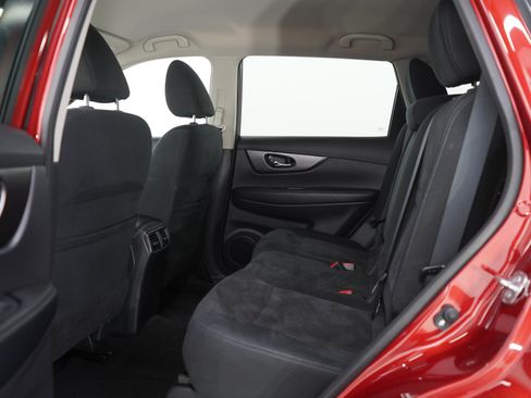 Used 2015 Nissan Rogue SV AWD/4WD image 17