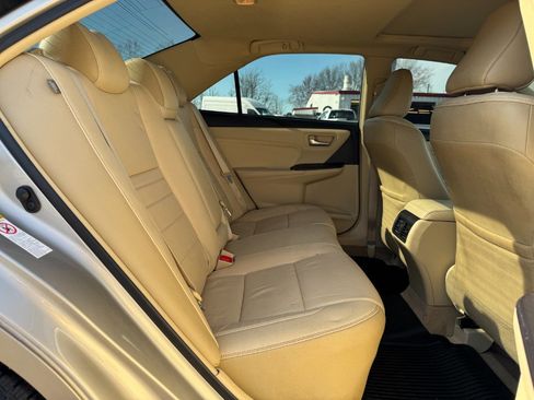 Used 2017 Toyota Camry XLE w/ Moonroof Package image 17