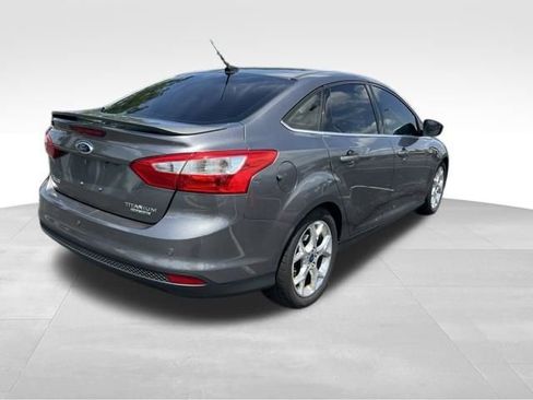 Used 2014 Ford Focus Titanium FWD image 7