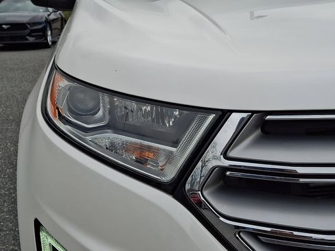Used 2018 Ford Edge Titanium w/ Equipment Group 301A image 9