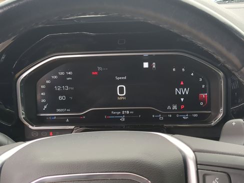 Used 2022 GMC Sierra 1500 Elevation w/ LPO, Elevation Black Package image 14