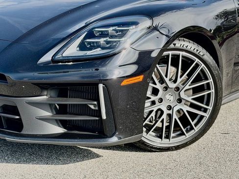 Used 2024 Porsche Panamera 4 AWD/4WD image 4