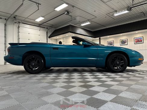 Used 1996 Pontiac Firebird Convertible RWD image 18