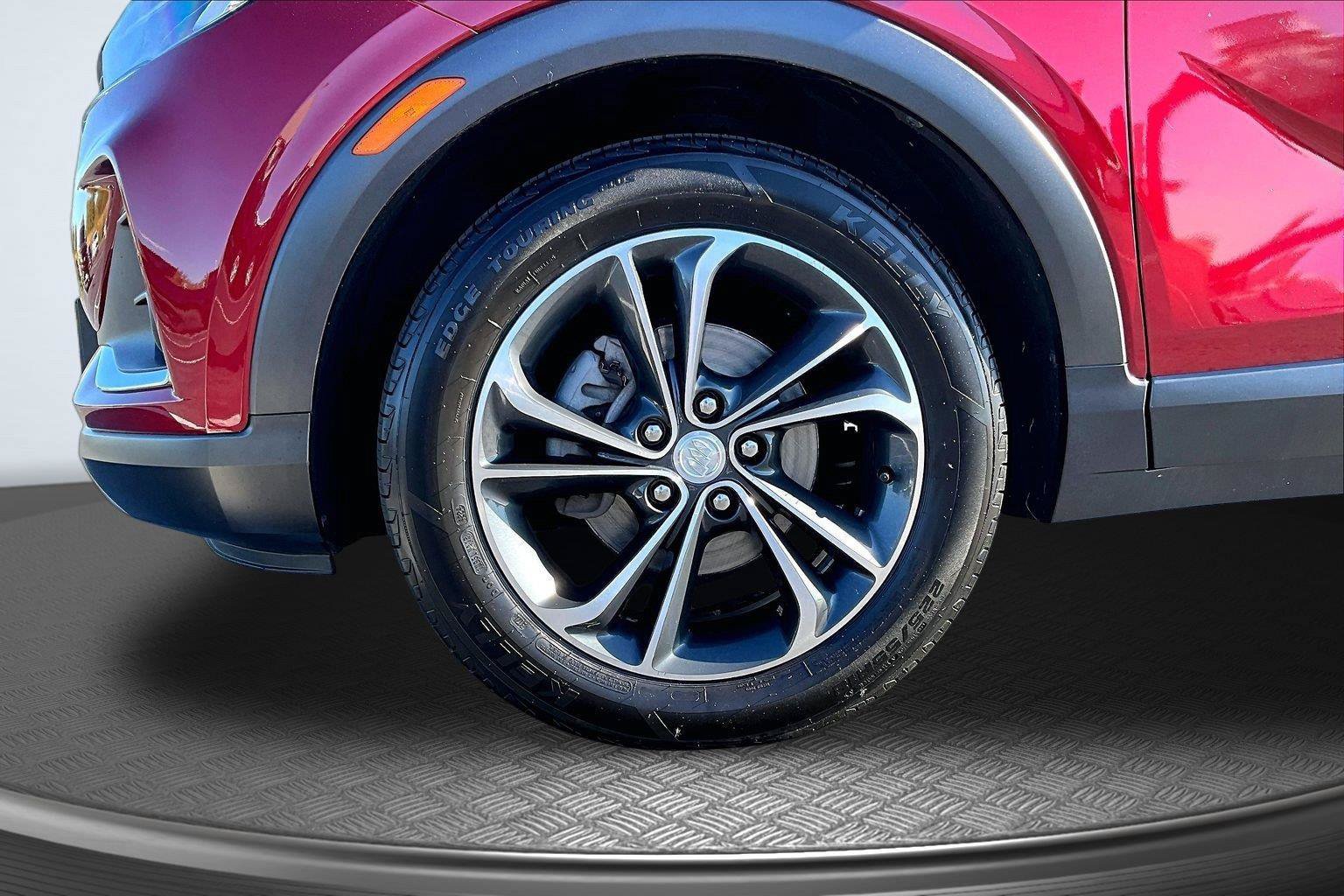 Used 2020 Buick Encore GX Essence FWD image 9