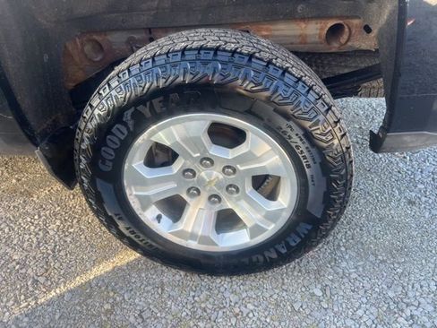 Used 2018 Chevrolet Silverado 1500 LT w/ All Star Edition image 5