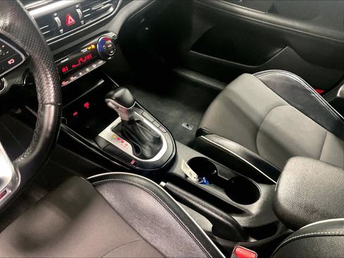 Used 2023 Kia Forte GT-Line image 20