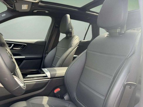 Certified 2026 Mercedes-Benz GLC 300 4MATIC image 19