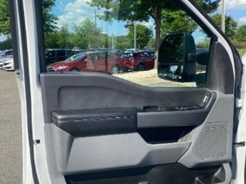 Used 2023 Ford F350 XLT w/ FX4 Off-Road Package AWD/4WD image 8