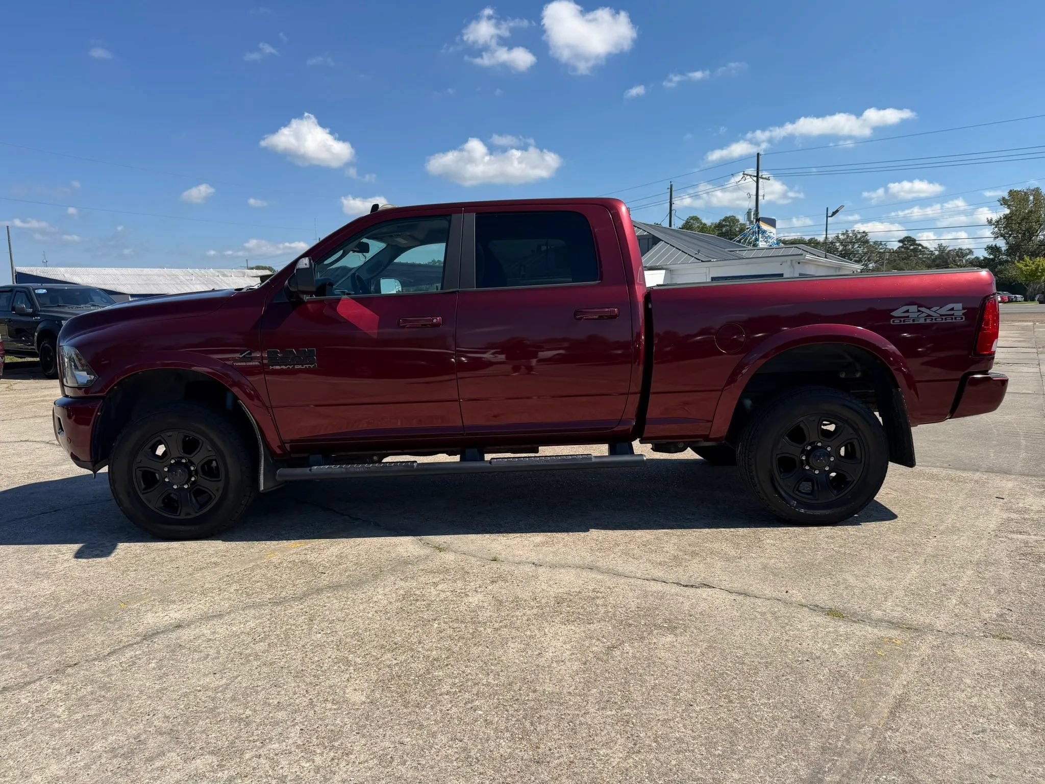 Used 2017 RAM 2500 Big Horn w/ Sport Appearance Group AWD/4WD image 2