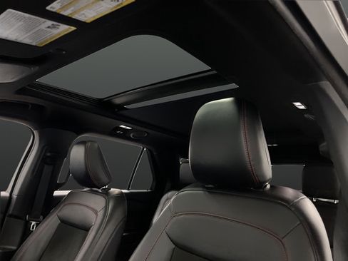 Used 2023 Ford Explorer ST-Line AWD/4WD image 7