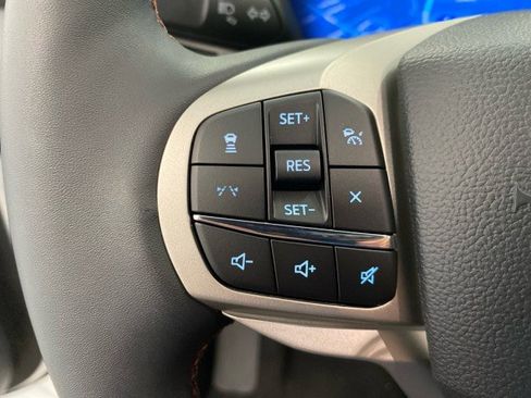 New 2025 Ford Explorer Active w/ Active Comfort Package image 44