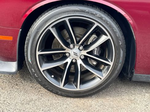 Used 2017 Dodge Challenger R/T Scat Pack image 4