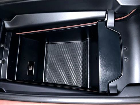 Used 2024 BMW X5 xDrive40i w/ Premium Package image 35