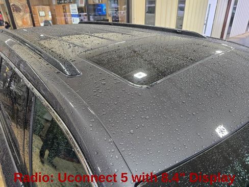 New 2025 Jeep Grand Cherokee L Laredo image 22