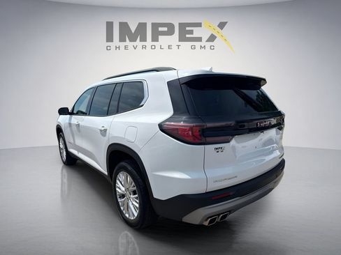 Used 2025 GMC Acadia Elevation w/ Elevation Premium Package FWD image 3