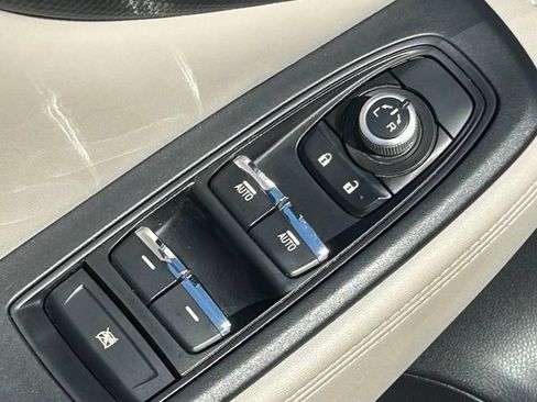 Used 2019 Subaru Forester Limited AWD/4WD image 27