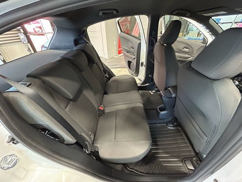 Used 2021 Honda HR-V Sport image 43