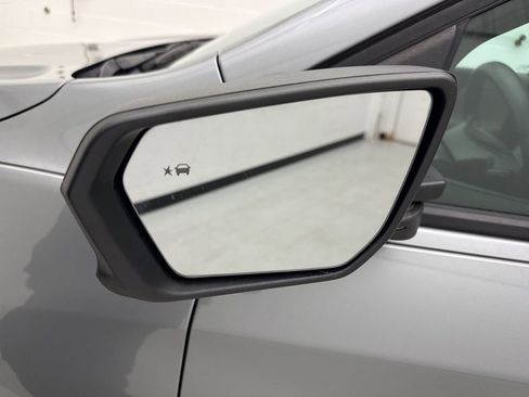 Used 2024 Chevrolet Equinox LS w/ LS Convenience Package image 10