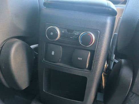 Used 2020 Ford Explorer XLT image 16