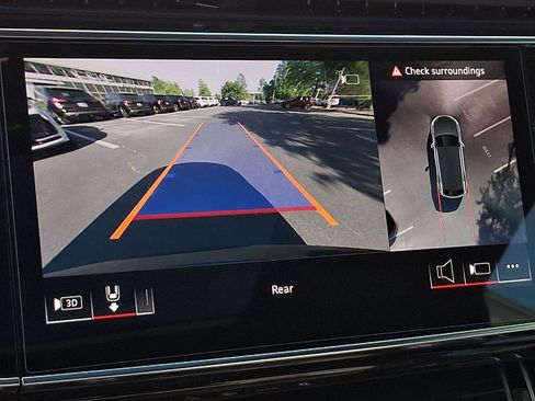 Certified 2026 Audi Q8 Premium Plus w/ Premium Plus Package AWD/4WD image 19