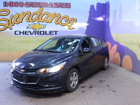 Used 2016 Chevrolet Cruze LS image 2