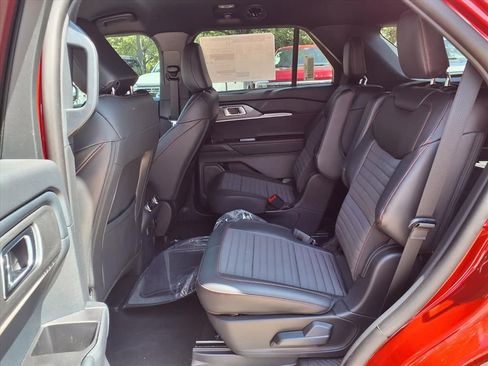 New 2026 Ford Explorer ST-Line w/ ST-Line Street Pack RWD image 26