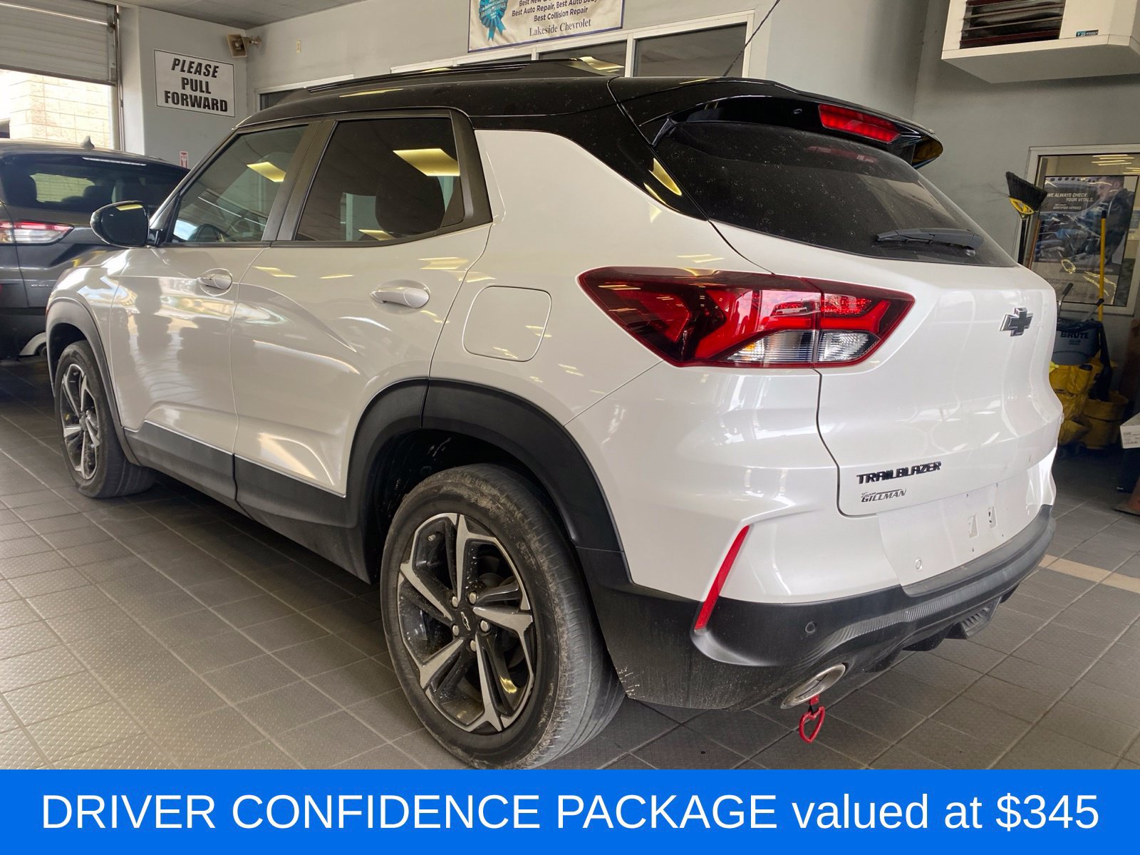 Used 2022 Chevrolet TrailBlazer RS w/ Convenience Package FWD image 6