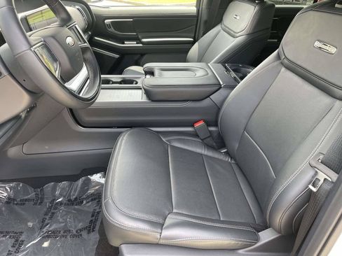New 2025 Ford Expedition Platinum w/ Stealth Performance Package AWD/4WD image 13