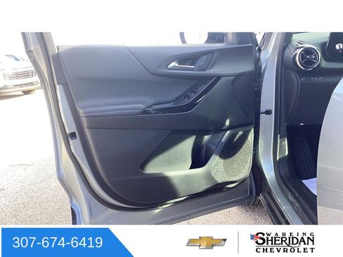 Used 2025 Chevrolet Equinox LT image 21