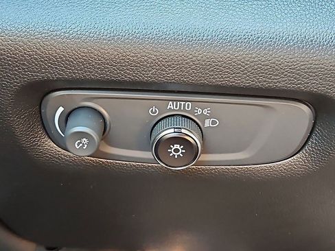 Certified 2023 Chevrolet Traverse LT image 25