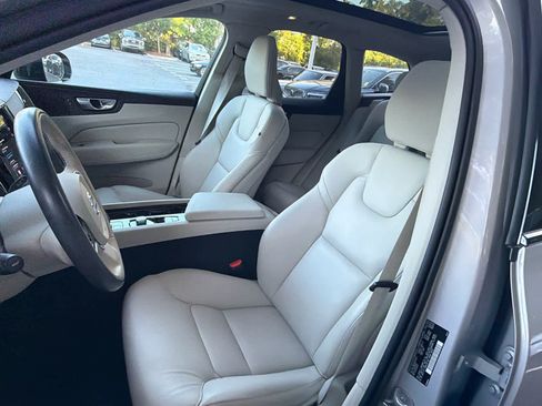Used 2024 Volvo XC60 B5 Core w/ Protection Package Premier AWD/4WD image 27