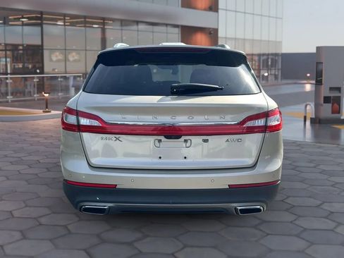 Used 2017 Lincoln MKX Reserve w/ Driver Assistance Package image 6