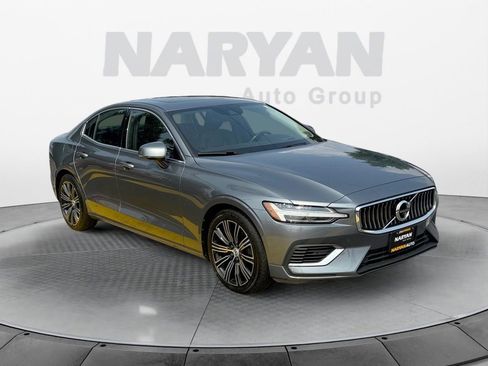 Used 2021 Volvo S60 T8 Inscription image 1