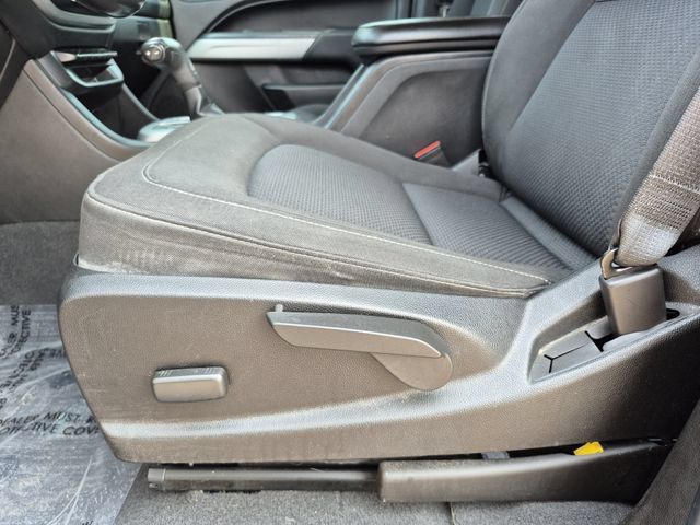 Used 2021 Chevrolet Colorado LT w/ Safety Package RWD image 17