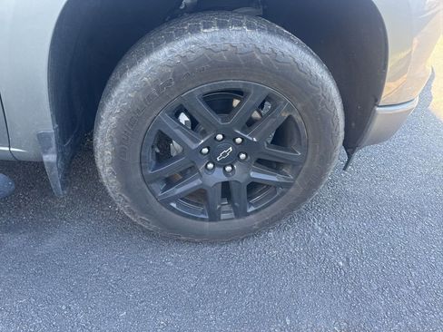 Used 2023 Chevrolet Silverado 1500 RST w/ Convenience Package II image 5