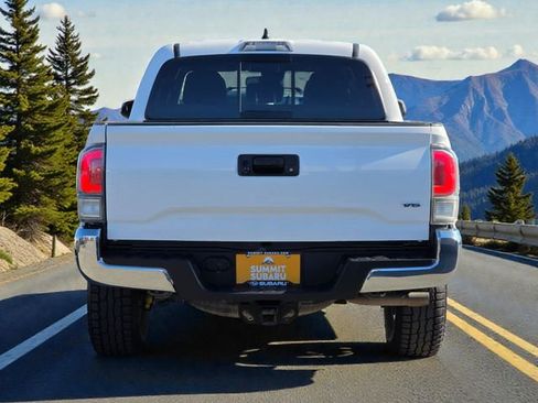 Used 2023 Toyota Tacoma TRD Off-Road image 6