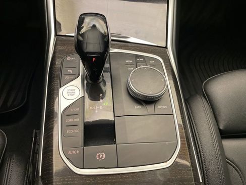 Used 2021 BMW 330i Sedan w/ Driving Assistance Package image 15