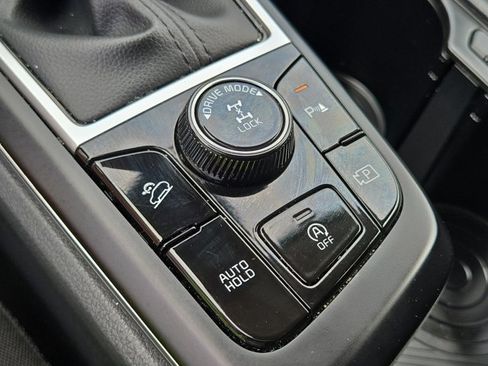 Certified 2025 Kia Sportage LX AWD/4WD image 63