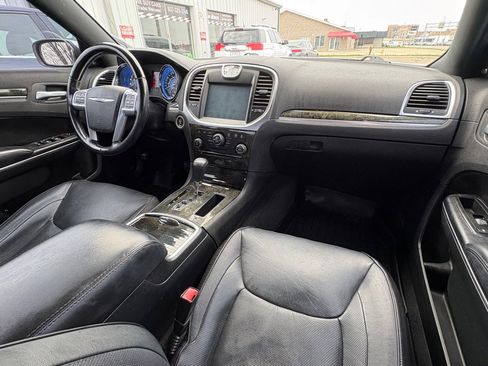 Used 2011 Chrysler 300 C w/ Sound Group image 20
