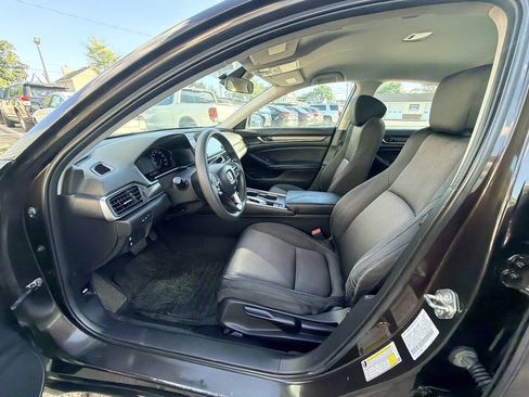 Used 2018 Honda Accord LX image 39