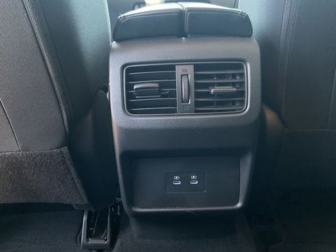 Certified 2026 Nissan Rogue SV AWD/4WD image 12