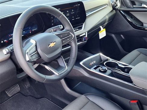 New 2026 Chevrolet Equinox LT w/ Convenience Package II image 19