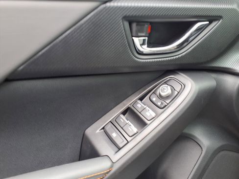 New 2025 Subaru Crosstrek 2.5i Limited w/ Crosstrek Mirror Package image 15