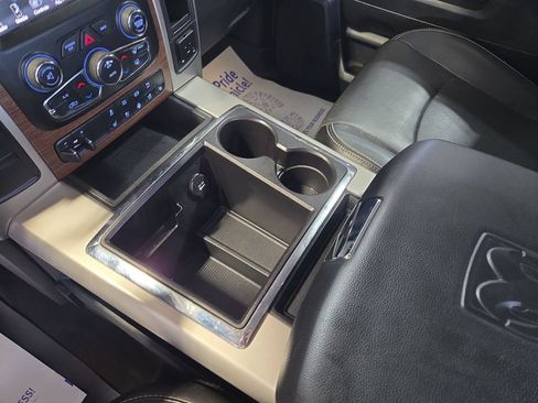 Used 2015 RAM 2500 Laramie w/ Convenience Group AWD/4WD image 27