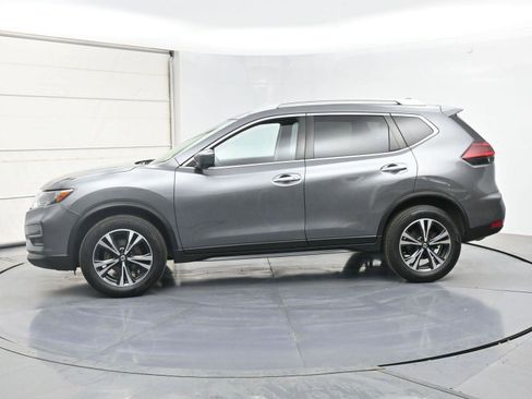 Used 2019 Nissan Rogue SV w/ Premium Package AWD/4WD image 17