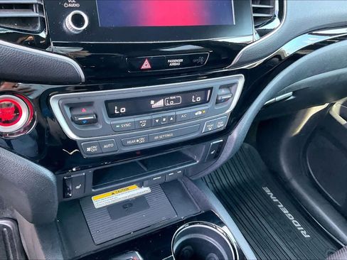 Used 2022 Honda Ridgeline Black Edition image 33